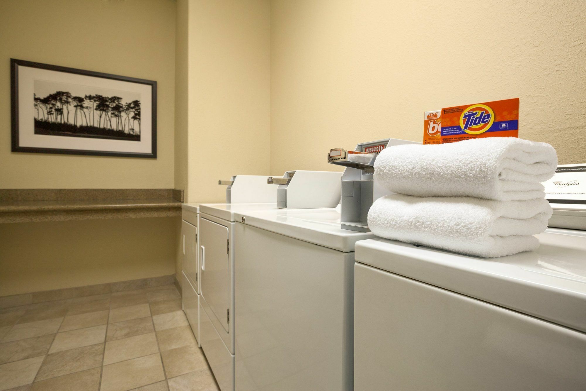 Country Inn & Suites By Radisson, Clinton, Ia Exteriér fotografie